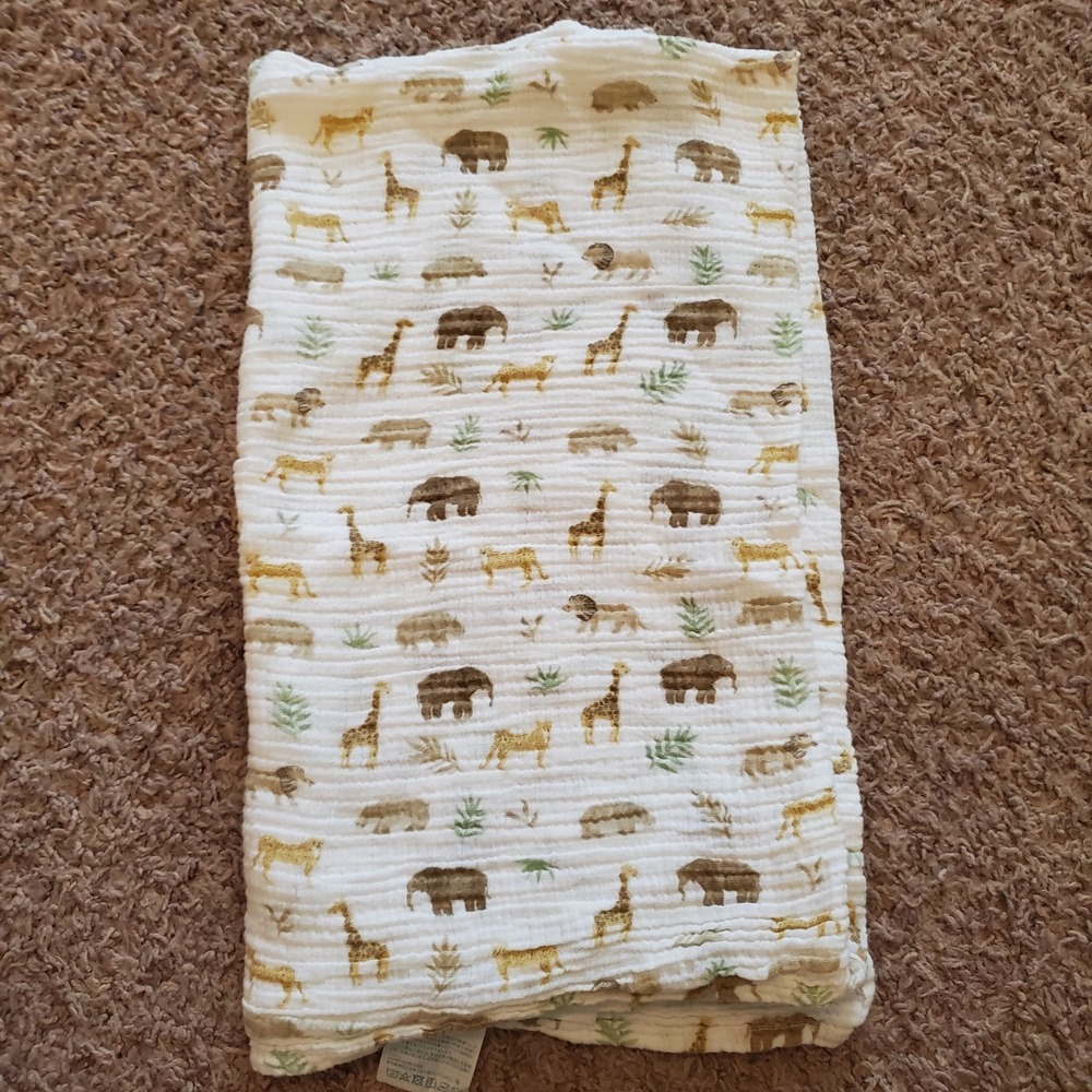 Aden + Anais Muslin Swaddling Blanket Jungle Animal Print Elephant Giraffe